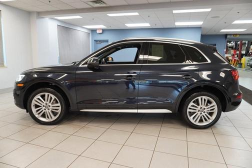 2020 Audi Q5 40 Premium Plus