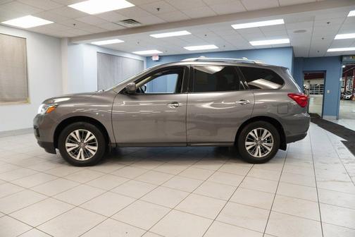 2020 Nissan Pathfinder S