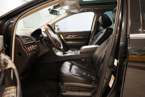 2014 Lincoln MKX Base