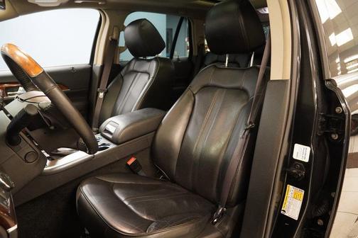 2014 Lincoln MKX Base