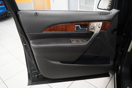 2014 Lincoln MKX Base