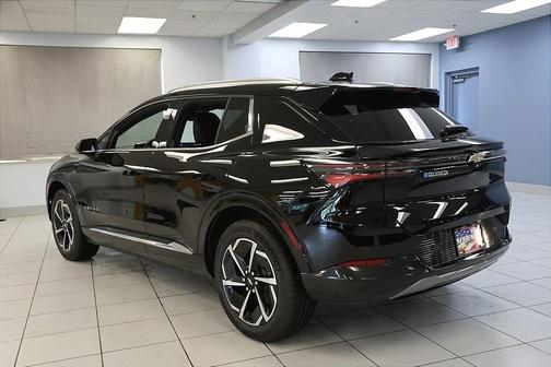 2025 Chevrolet Equinox EV LT 2