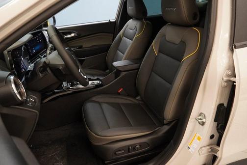 White Sand 2026 Chevrolet Trax ACTIV