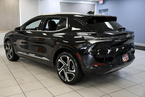 2026 Chevrolet Equinox EV LT 2