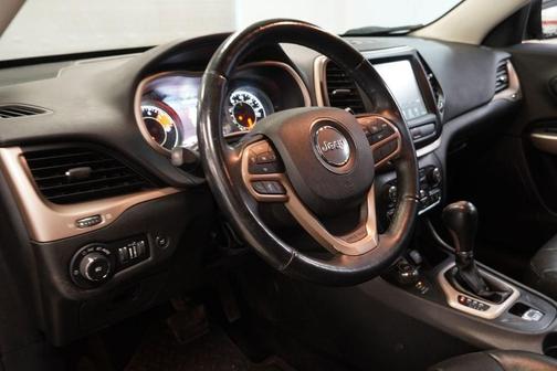 Granite Crystal Clearcoat Metallic 2017 Jeep Cherokee Limited