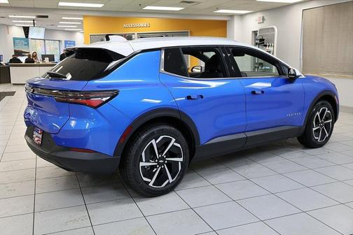 2026 Chevrolet Equinox EV LT 2