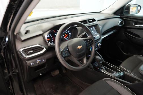 Mosaic Black Metallic 2021 Chevrolet Trailblazer LT