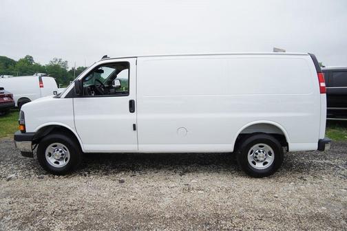 2025 Chevrolet Express 2500 Work Van