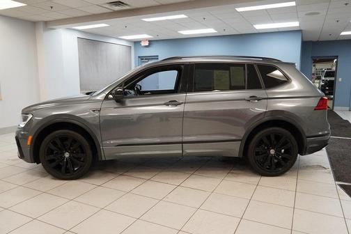 2021 Volkswagen Tiguan 2.0T SE R-Line Black
