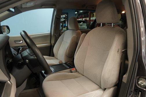 2015 Toyota Sienna LE