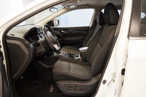 2017 Nissan Rogue Sport SV