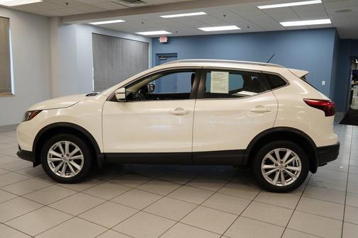 2017 Nissan Rogue Sport SV