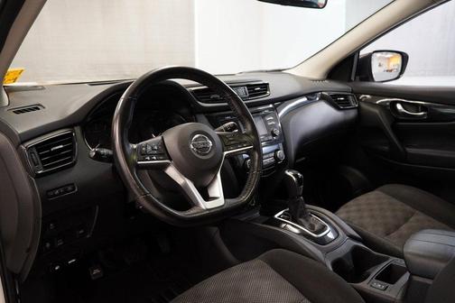 2017 Nissan Rogue Sport SV