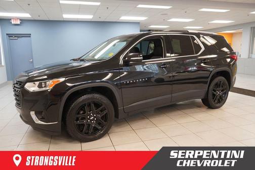 Mosaic Black Metallic 2018 Chevrolet Traverse LT Cloth