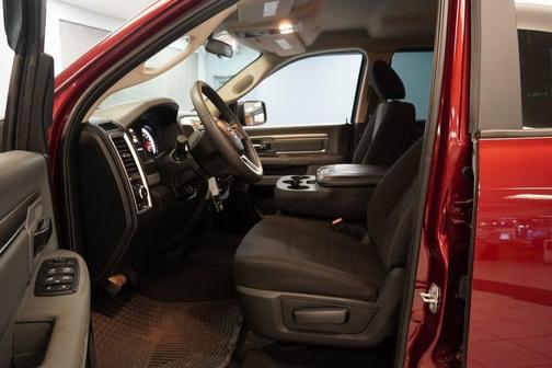 2020 RAM 1500 Classic SLT