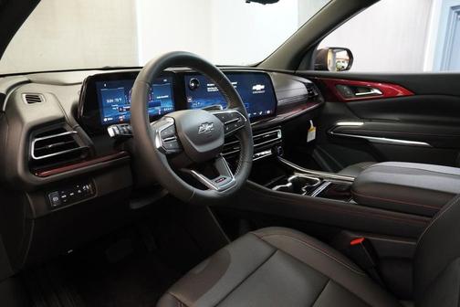 Mosaic Black Metallic 2026 Chevrolet Traverse Z71