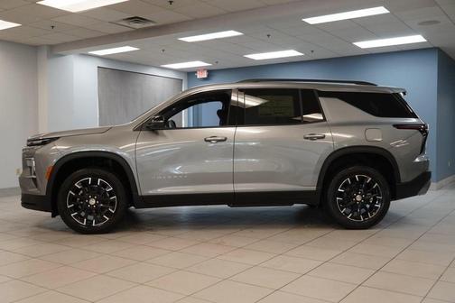 Sterling Gray Metallic 2026 Chevrolet Traverse LT