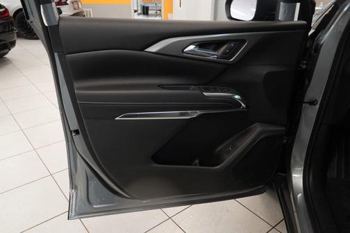 Sterling Gray Metallic 2026 Chevrolet Traverse LT