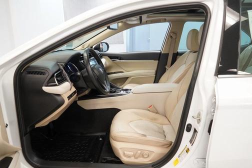 2020 Toyota Camry XLE