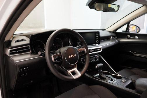 2023 Kia K5 LXS
