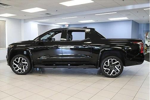 2024 Chevrolet Silverado EV RST