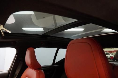 2019 Volvo XC40 T5 Momentum