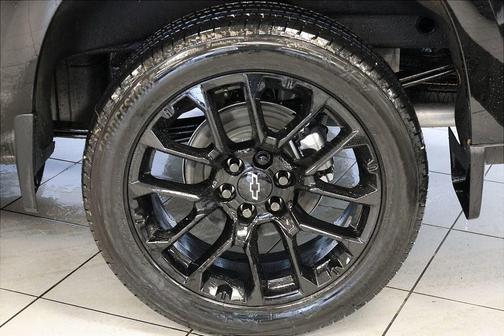 Black 2026 Chevrolet Silverado 1500 High Country