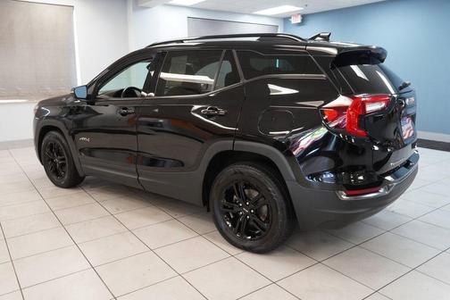 Ebony Twilight Metallic 2022 GMC Terrain AT4