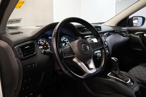 2020 Nissan Rogue Sport SV