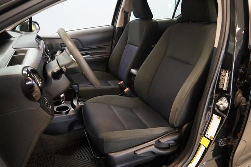 2015 Toyota Prius c Four