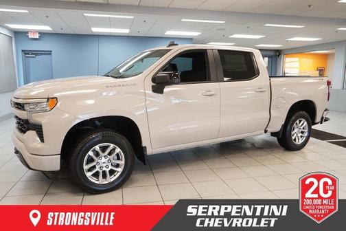 White Sand 2026 Chevrolet Silverado 1500 RST