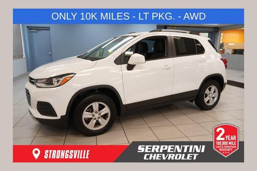 Summit White 2022 Chevrolet Trax LT