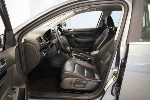 2014 Volkswagen Jetta SportWagen TDI