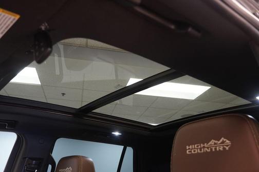 Black 2022 Chevrolet Tahoe High Country