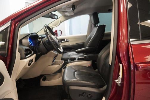 2020 Chrysler Pacifica Touring-L Plus