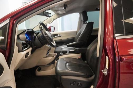 2020 Chrysler Pacifica Touring-L Plus