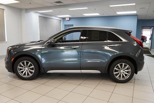 2019 Cadillac XT4 Premium Luxury
