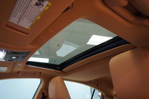 2025 Lexus ES 300h Base