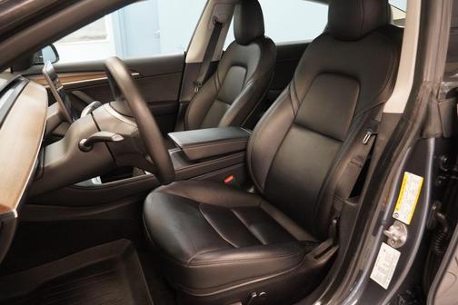 Gray 2022 Tesla Model 3 Performance