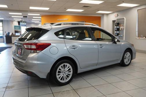 2018 Subaru Impreza 2.0i Premium