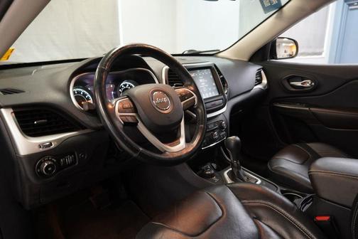 Brilliant Black Crystal Pearlcoat 2015 Jeep Cherokee Limited