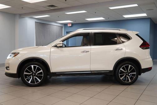 White 2018 Nissan Rogue SL