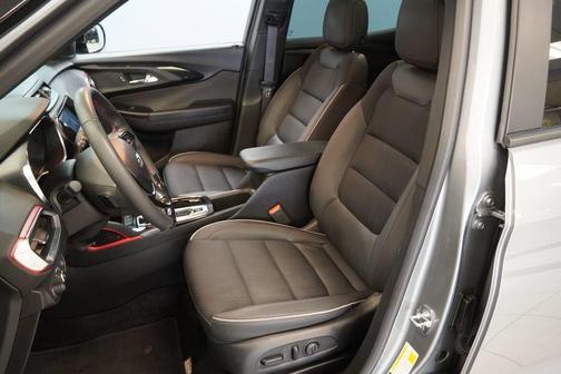 Sterling Gray Metallic 2023 Chevrolet Trailblazer RS