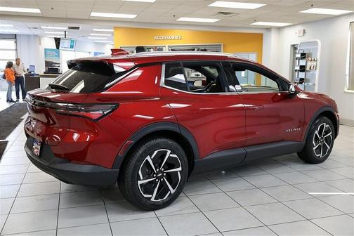 2026 Chevrolet Equinox EV LT 2
