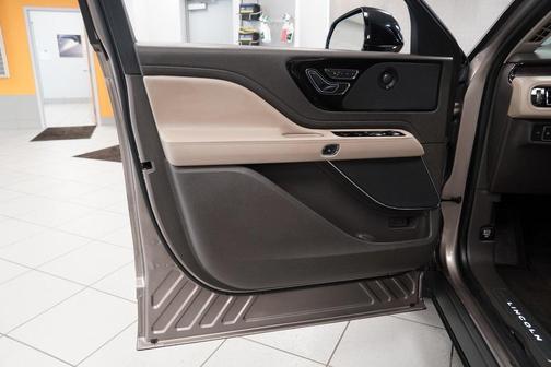 2020 Lincoln Aviator Reserve AWD