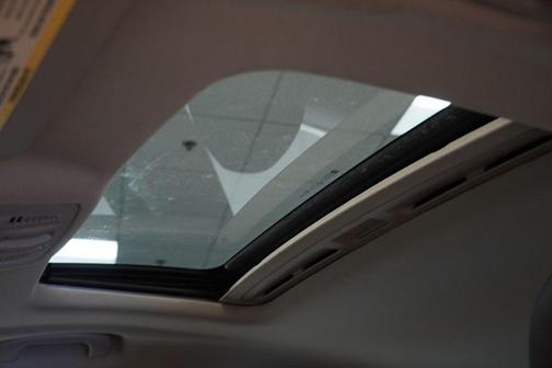 Quicksilver Metallic 2011 Buick Regal CXL