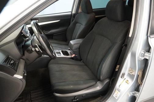 Ice Silver Metallic 2013 Subaru Outback 2.5i Premium