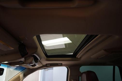 White Diamond Clearcoat 2015 Chevrolet Tahoe LTZ