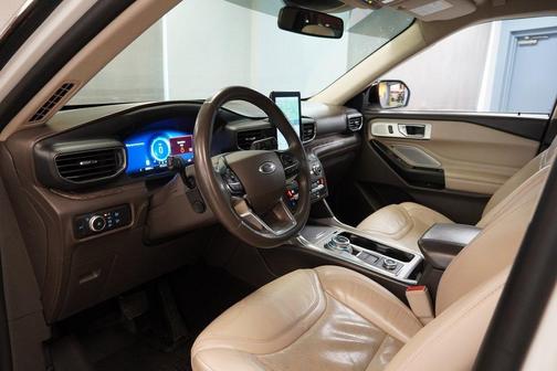 2020 Ford Explorer Platinum