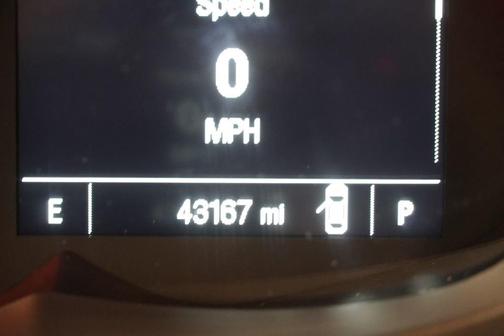 Summit White 2019 Chevrolet Trax LT